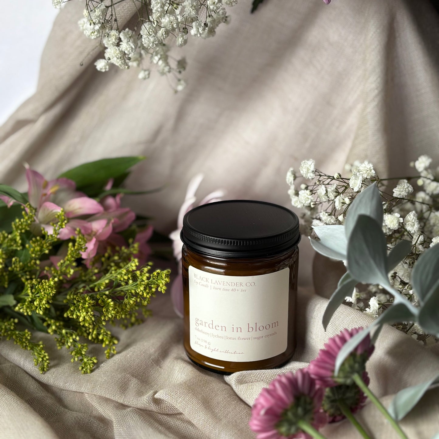garden in bloom candle